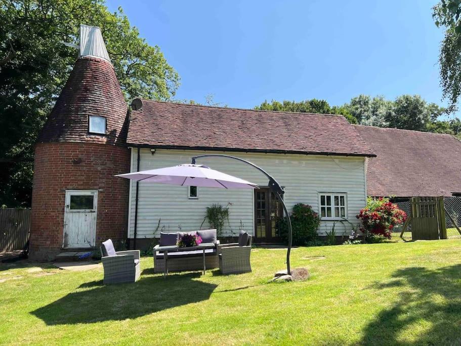 Beautiful 2 Bed Oast - 15 Acre Farm - Tunbridge Wells Villa Екстериор снимка